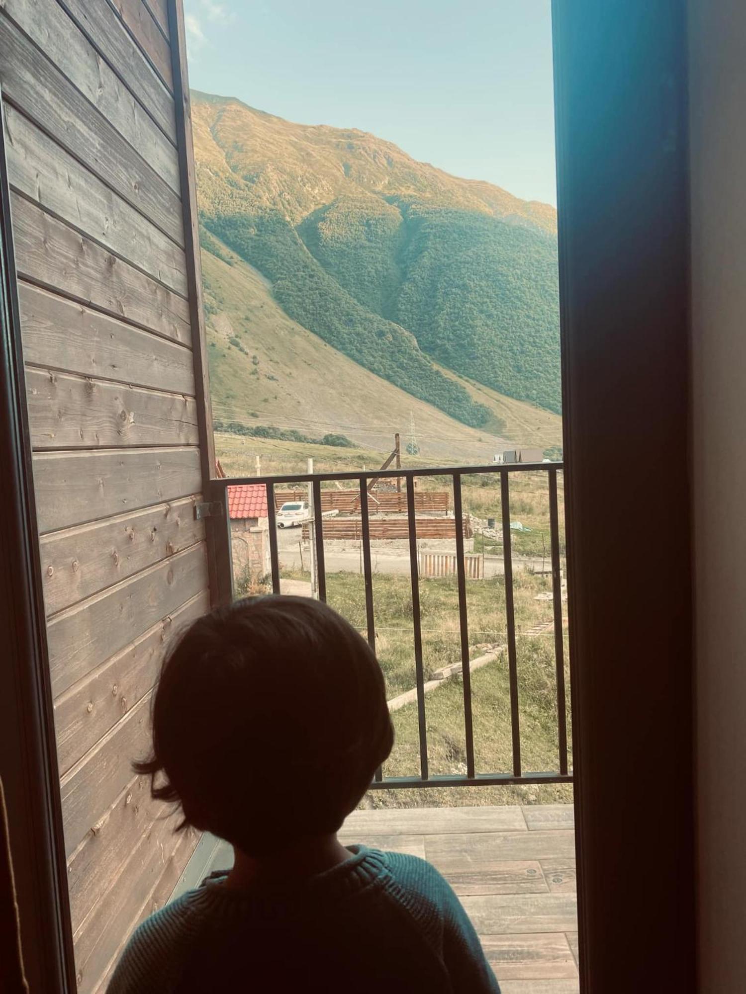 Melodia Kazbegi Hotel Ngoại thất bức ảnh